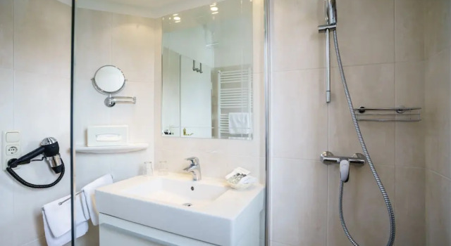 Апартаменты Standard Hotel Holsteiner Hof - Timmendorfer Strand
