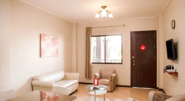 Oyo 211 las Palmeras Apartelle