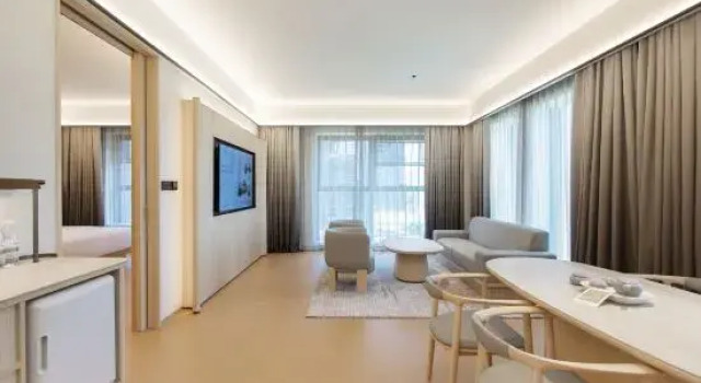 Люкс Deluxe JI Hotel (Shaoxing Yuecheng Binhai New Area  )