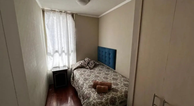 Apartamentos Plaza Bulnes, Забронировать Апартаменты/квартира Отели Сантьяго с бассейном, рядом с Муниципальный театр Сантьяго, Бассейн