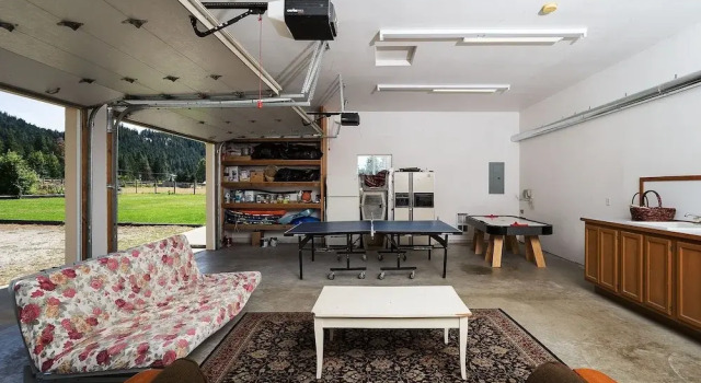 Alpine Acres Lodge 3 Bedroom Home by NW Comfy Cabins by RedAwning, Rezerwuj Dom wakacyjny Plain Waszyngton