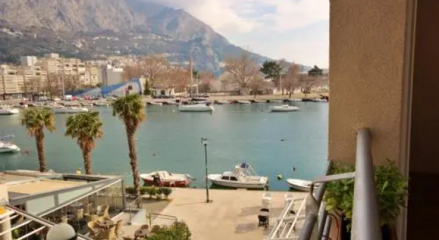 Apartment Jen, Rezerwuj Apartament Hotele w Split-Dalmatia County z parkingiem, Parking