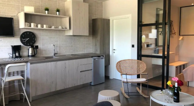 Коттедж siviri suites