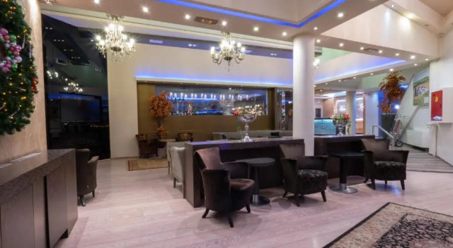 Hotel Pantelidis, Rezervați Hotel Hoteluri în Kozani Prefecture cu parcare, Parcare