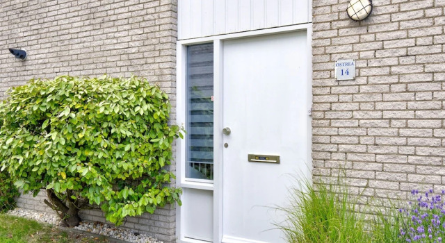Peaceful Holiday Home in Kamperland With Private Garden, Book Hotel Kamperland 