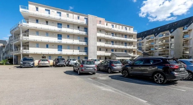 Vacation Apartment in Southern Brittany, Забронировать Апартаменты/квартира Отели Плугонвелен с парковкой, Парковка