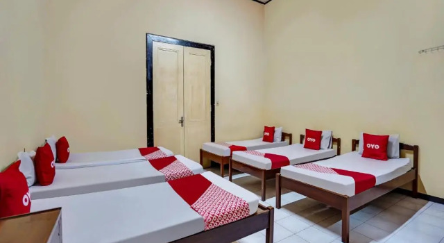 Suite Deluxe OYO 90937 Wisma Tamu Syariah