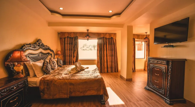 Двухместный люкс Royal Chokhi Dhani The Palace Hotel