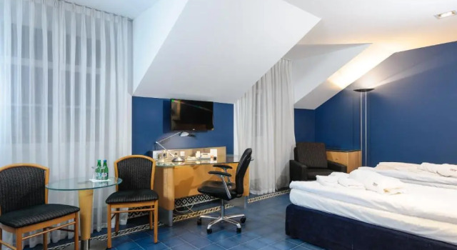 Номер Deluxe Hotel Hugo Business & Spa