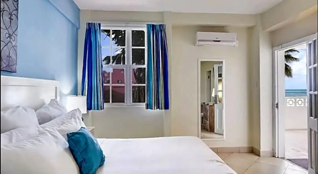 Номер Standard с видом на сад Southern Palms Beach Club