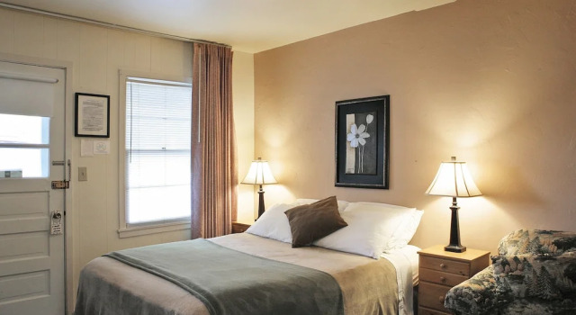 Четырёхместный номер Standard Peninsula Park-View Resort
