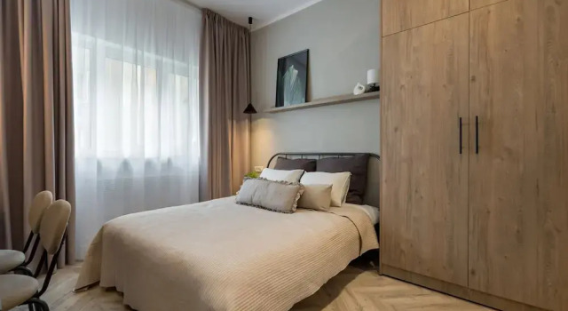 Central Studio Near Cismigiu Piata Universitatii, Забронировать Апартаменты/квартира Бухарест Muntenia, рядом с Музей коллекций произведений искусства