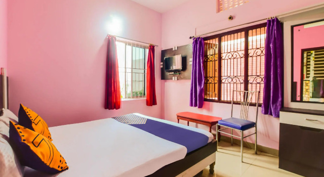 SPOT ON 63771 Hotel Puri Dham, Book Hotel Hotels in Puri with Parking, Parking