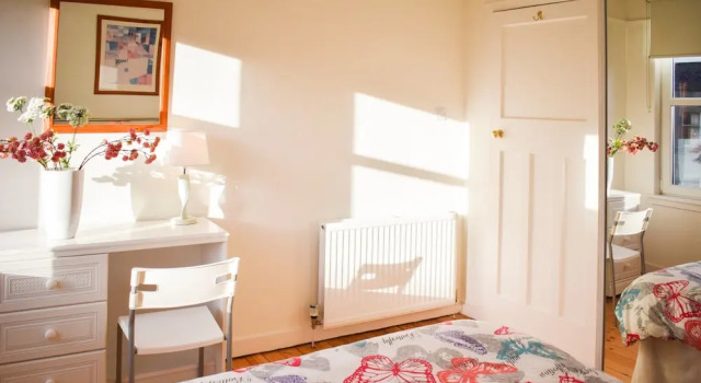 Spacious 3 Bedroom Apartment in Edinburgh, Rezervați Apartament Edinburgh Edinburgh, aproape de Royal Botanic Garden