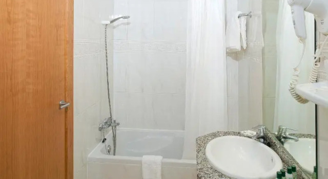 Номер Standard с балконом Hotel Osiris Ibiza