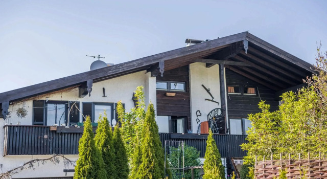 Direkt zwischen Chiemsee u Alpen Dg, Varaa Hotelli Hotellit Baijeri pysäköinnillä, Pysäköinti
