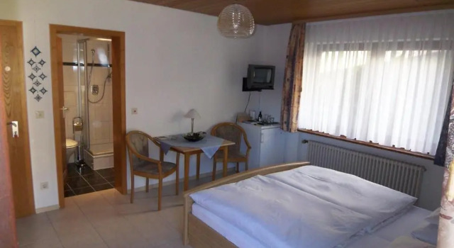 Gästehaus und Ferienwohnung Bächle, Reserva ahora Hotel Hoteles en Baden-Wurtemberg con aparcamiento, Aparcamiento