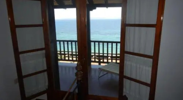 Seafront Villa Apartment 1st Floor, Book Apartment Nikiti 