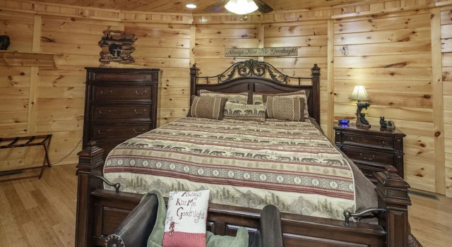 Declans View by Heritage Cabin Rentals