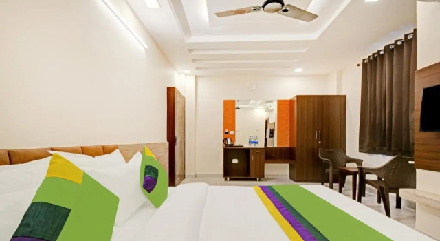 Двухместный номер Standard Treebo Paras Raj Near City Palace