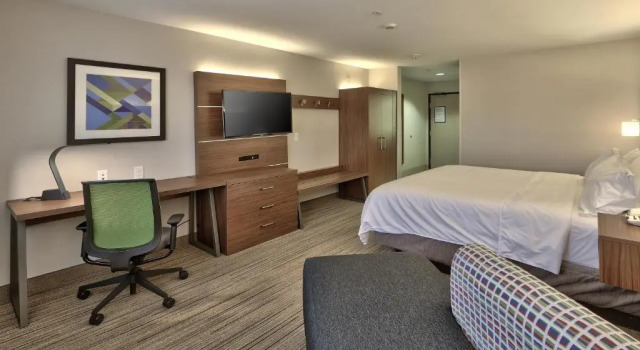 Люкс Holiday Inn Express & Suites Portales by IHG