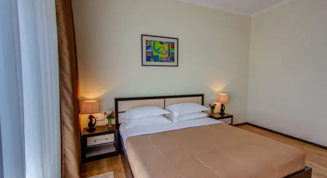 Karven Chetyre Sezona, Book Hotel Hoteller i Issyk-Kul Region med pool, Swimmingpool