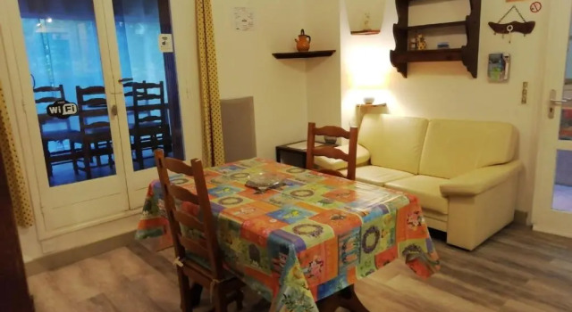 Апартаменты Appartement classé 3 étoiles au 1er étage dune maison avec jardin dans un quartier calme