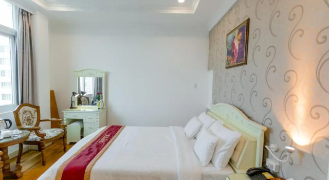DAHLIALAND SAIGON HOTEL & SWIMMING PooL, Забронировать Отель Отели Хошимина с завтраком, рядом с Музей города Хошимин, Завтраки