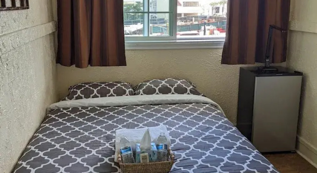Двухместный номер Standard Howzit Hostels