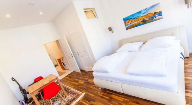 City Apartment by Stadthalle