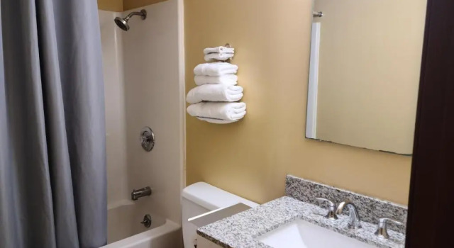Номер Standard Budgetel inn & Suites
