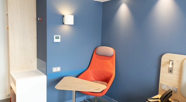 Holiday Inn Express Caen Epron by IHG, Забронировать Отель Кан 