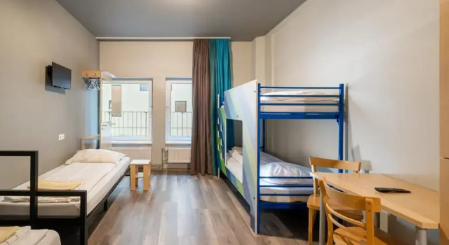 Трёхместный номер Standard a&o Salzburg Hauptbahnhof