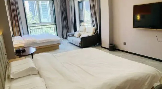 Hill Hotel (Weifang High-speed Railway North Station Branch)