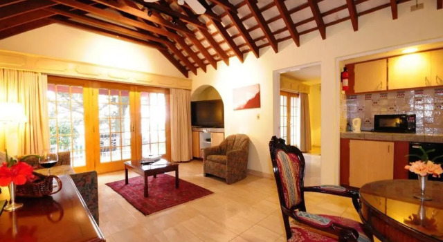 Suite Fourways Inn