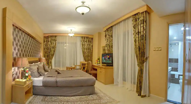 Апартаменты Deira Suites Deluxe Hotel Suites