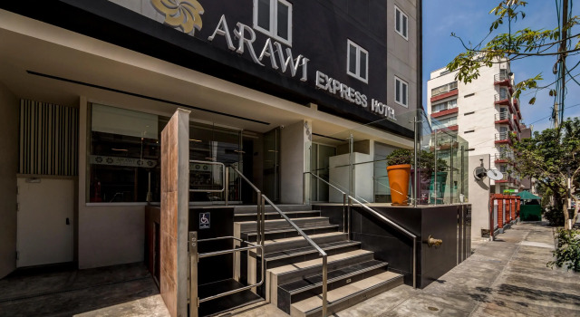 Arawi Miraflores Express, Забронировать Отель Отели в центре Мирафлореса, в центре, Парковка