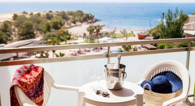 Трёхместный номер Standard с видом на море RVHotels Ametlla Mar