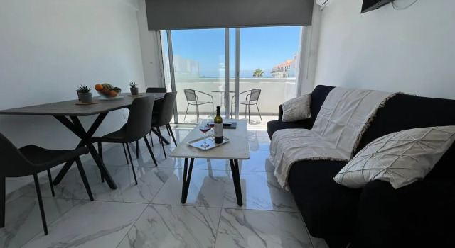 Апартаменты Superior с 2 комнатами с видом на море Nissi Avenue Suites