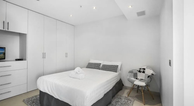 ELAINE, 2BDR St.Kilda Apartment, Book Apartment Hotels in Melbourne Region with a Pool, Swimming Pool