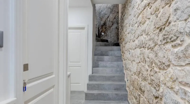 Stonemasons Heritage, Prenota Affittacamere Splitska 