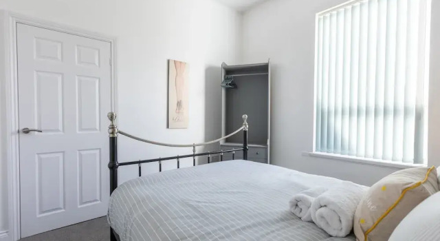 Platform Stadium Apartment