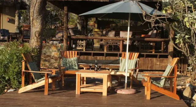 Leopards View Game Lodge, Prenota Hotel Hoedspruit 