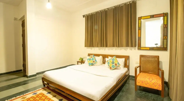 Opulent Antique 6BR Villa in Gurugram, Rezervovat Vila Chaty v Haryana, Chalupa