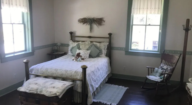 Corner George Inn Bed & Breakfast, Varaa Bed and Breakfast Columbia Illinois
