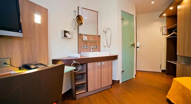 Номер Economy Stadthotel Freiburg Kolping Hotels & Resorts