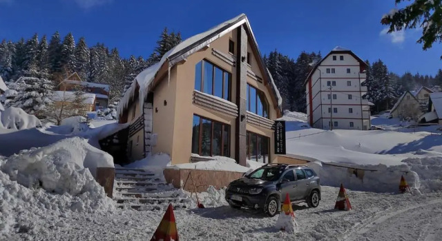 Апартаменты Garnet Star Apartments 1