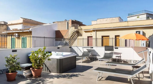 Morfeo casa vacanze e B&B, Book Bed and Breakfast Hotels in Sicily with a Pool, Swimming Pool