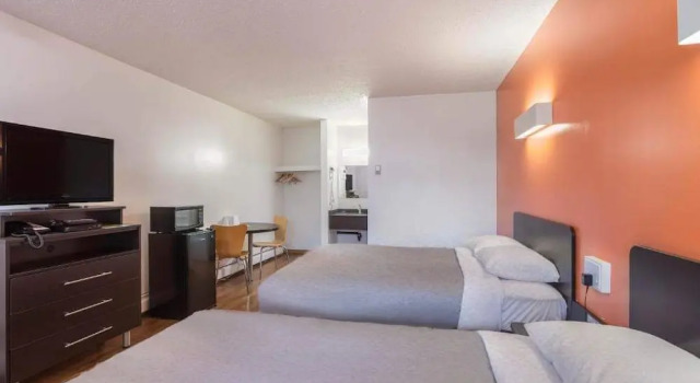 Standard Neljän hengen huone Motel Bo (Camrose)