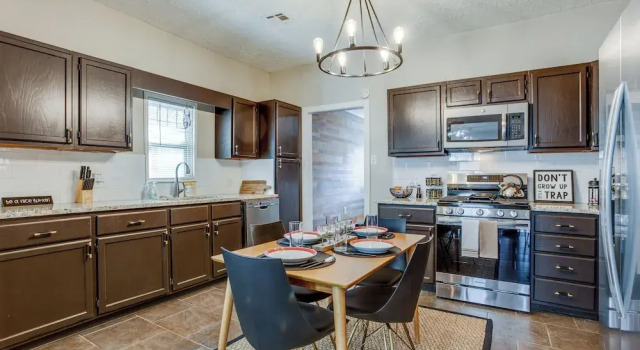Коттедж Chic Lawton Home, 5 Mins to Fort Sill